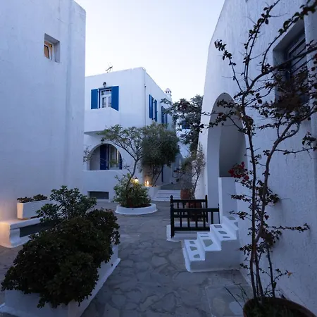 Ξενοδοχείο με διαμερίσματα Petit Andromeda Mykonos I 3*